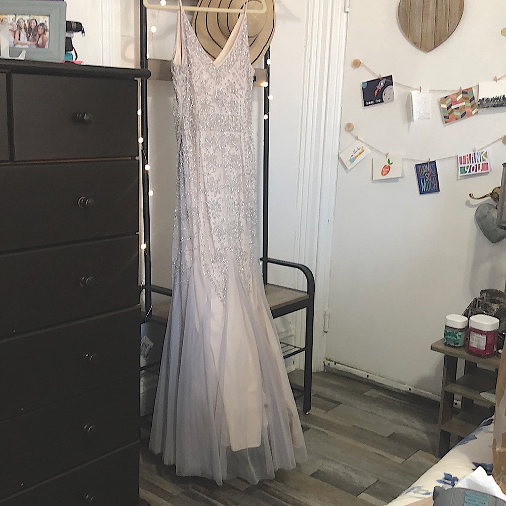 🤍XSCAPE Glitter Gown Size 6!!! Last one left!